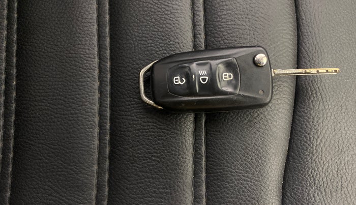 2019 Tata Tiago XZ PLUS PETROL, Petrol, Manual, 64,679 km, Key Close Up