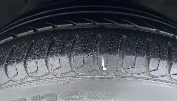 2018 Ford Ecosport 1.5 TITANIUM TI VCT, Petrol, Manual, 30,993 km, Left Front Tyre Tread