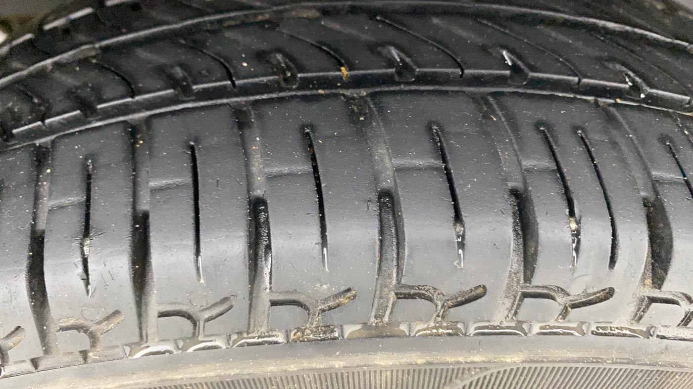 2014 Tata Nano TWIST XT, Petrol, Manual, 67,305 km, Left Rear Tyre Tread