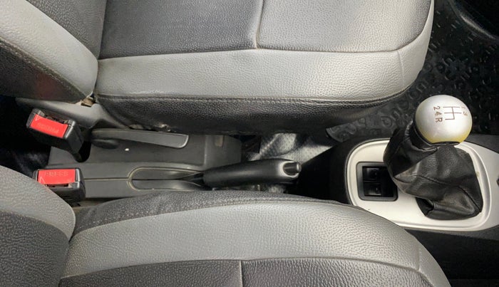 2014 Tata Nano TWIST XT, Petrol, Manual, 66,704 km, Gear Lever