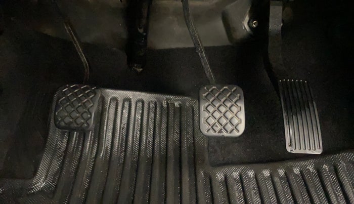 2019 MG HECTOR SHARP 2.0 DIESEL, Diesel, Manual, 74,567 km, Pedals