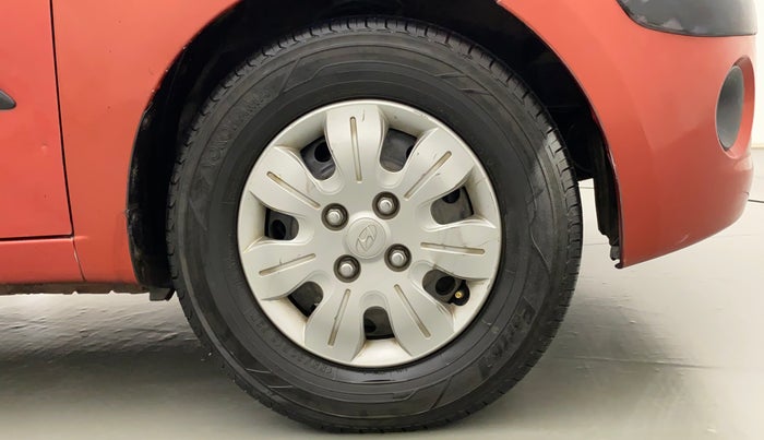 2010 Hyundai i10 SPORTZ 1.2, Petrol, Manual, 1,04,414 km, Right Front Wheel