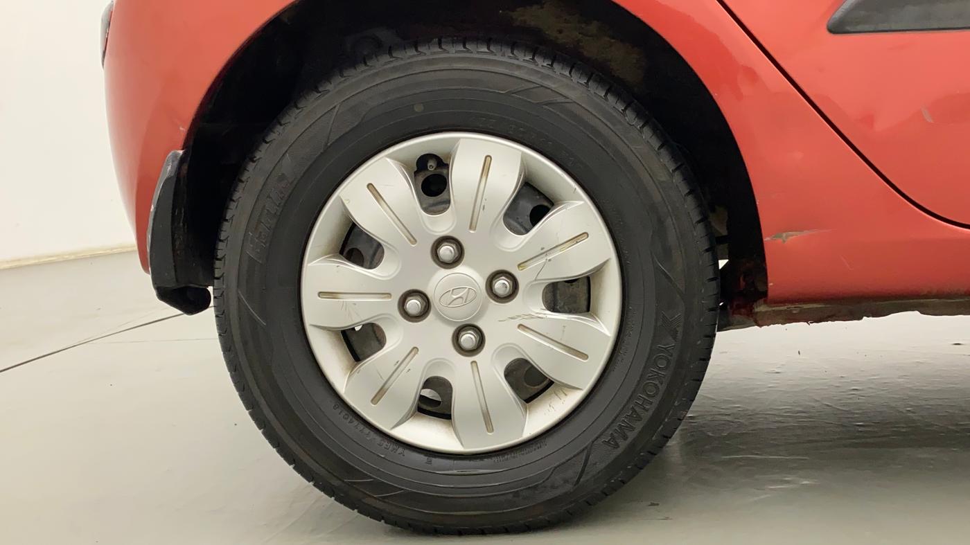 2010 Hyundai i10 SPORTZ 1.2, Petrol, Manual, 1,04,414 km, Right Rear Wheel