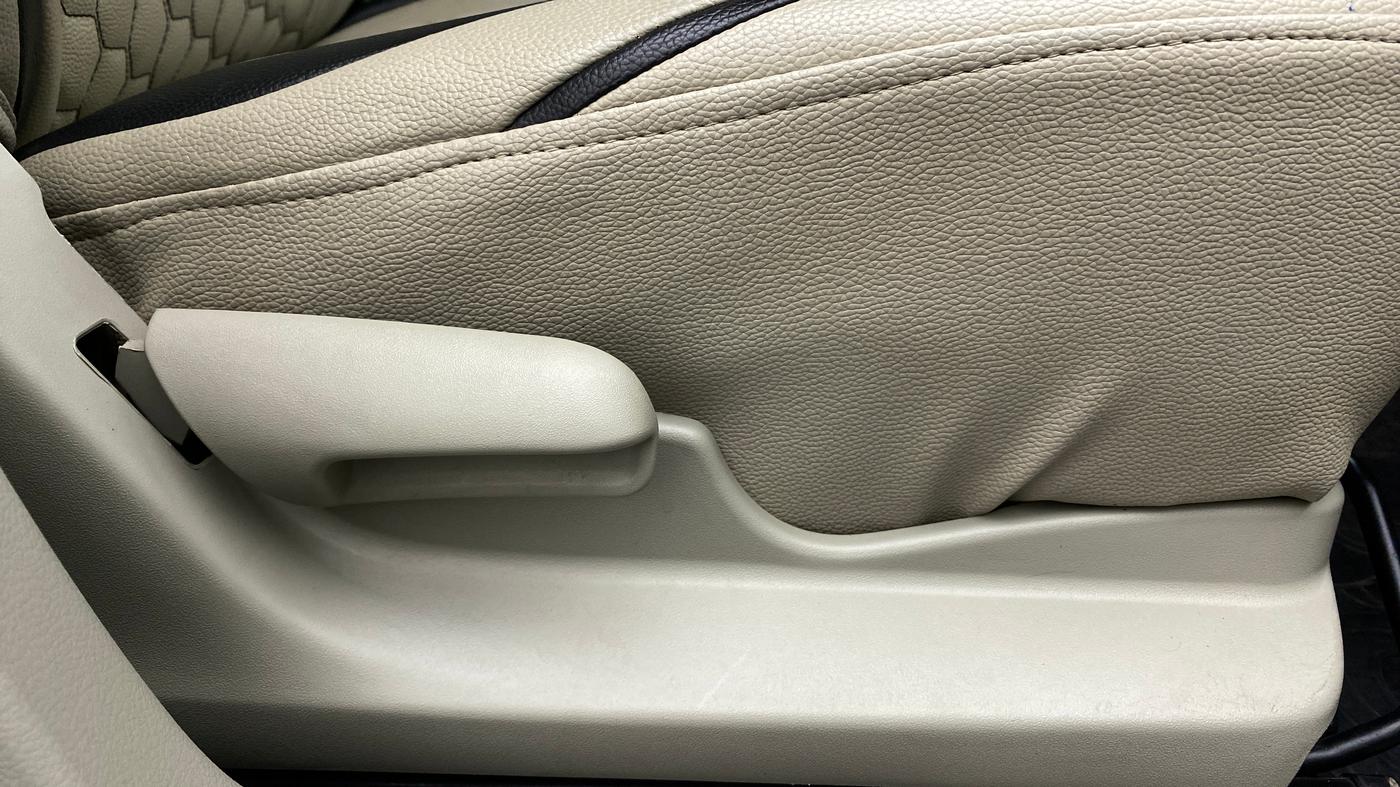 2017 Maruti Celerio ZXI AMT (O), Petrol, Automatic, 47,962 km, Driver Side Adjustment Panel