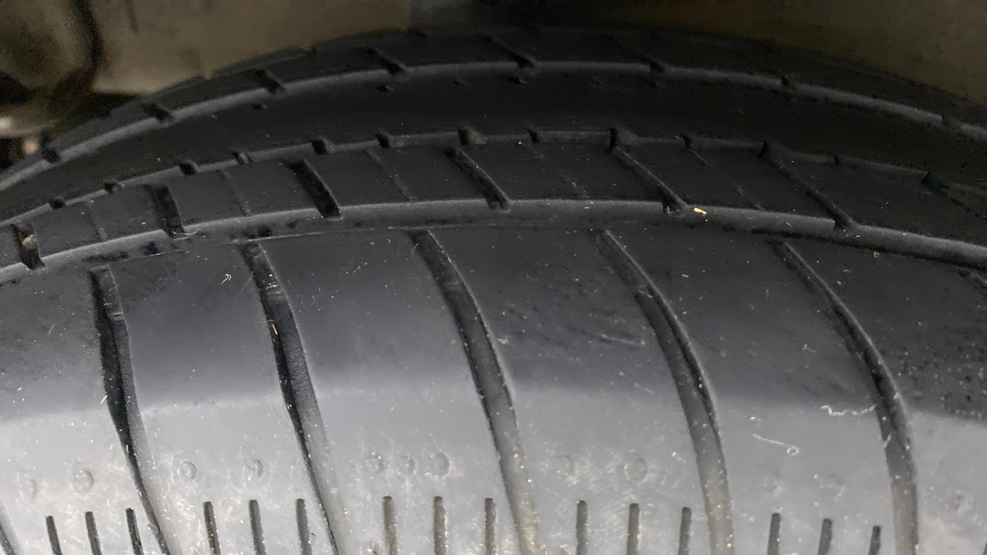 2017 Maruti Celerio ZXI AMT (O), Petrol, Automatic, 47,962 km, Right Rear Tyre Tread