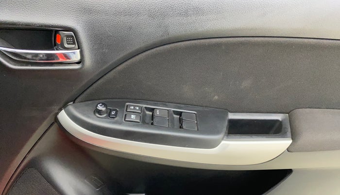 2017 Maruti Baleno DELTA PETROL 1.2, Petrol, Manual, 33,939 km, Driver Side Door Panels Control