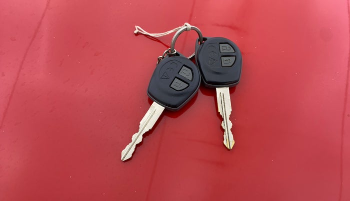 2017 Maruti Baleno DELTA PETROL 1.2, Petrol, Manual, 33,939 km, Key Close Up