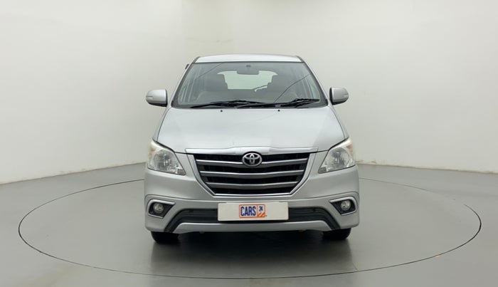 2014 Toyota Innova 2.5 VX 8 STR BS IV, Diesel, Manual, 82,734 km, Front