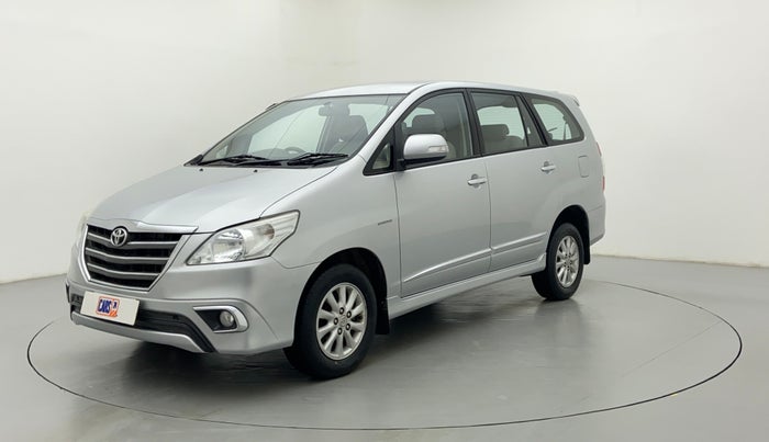 2014 Toyota Innova 2.5 VX 8 STR BS IV, Diesel, Manual, 82,734 km, Left Front Diagonal