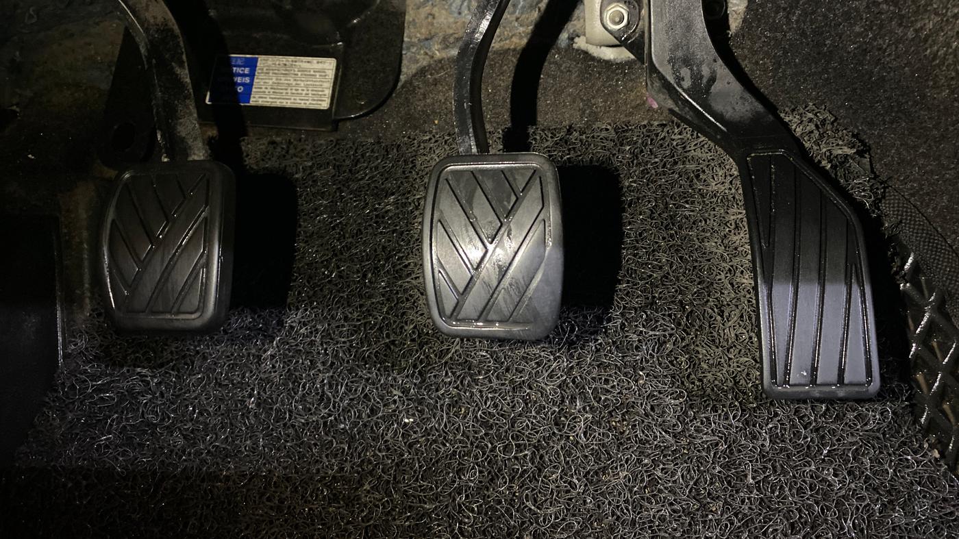 2021 Maruti Vitara Brezza VXI, CNG, Manual, 57,443 km, Pedals