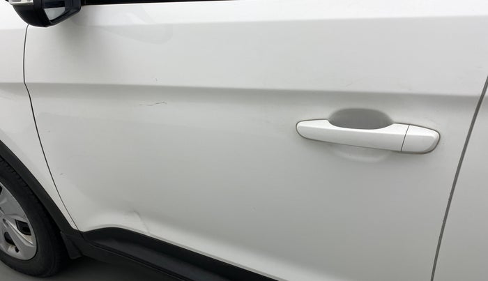 2019 Hyundai Creta E PLUS 1.6 PETROL, Petrol, Manual, 43,963 km, Front passenger door - Minor scratches