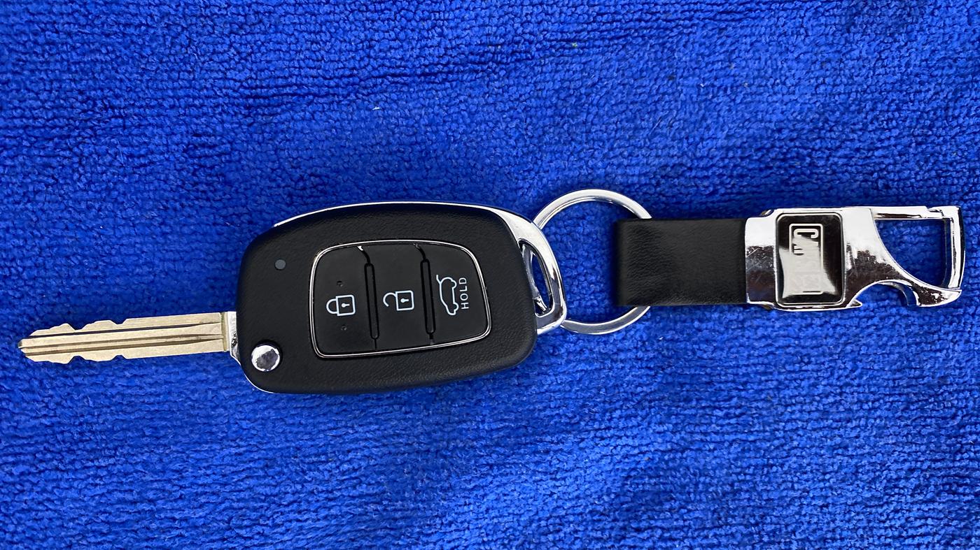 2019 Hyundai Creta E PLUS 1.6 PETROL, Petrol, Manual, 43,963 km, Key Close Up
