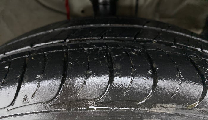 2019 Hyundai Creta E PLUS 1.6 PETROL, Petrol, Manual, 43,963 km, Right Front Tyre Tread