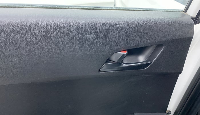 2019 Hyundai Creta E PLUS 1.6 PETROL, Petrol, Manual, 43,963 km, Left rear window switch / handle - Switch/handle not functional