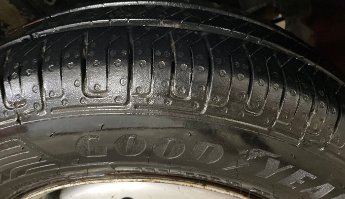 2019 Maruti New Wagon-R LXI CNG 1.0, CNG, Manual, 68,846 km, Right Front Tyre Tread