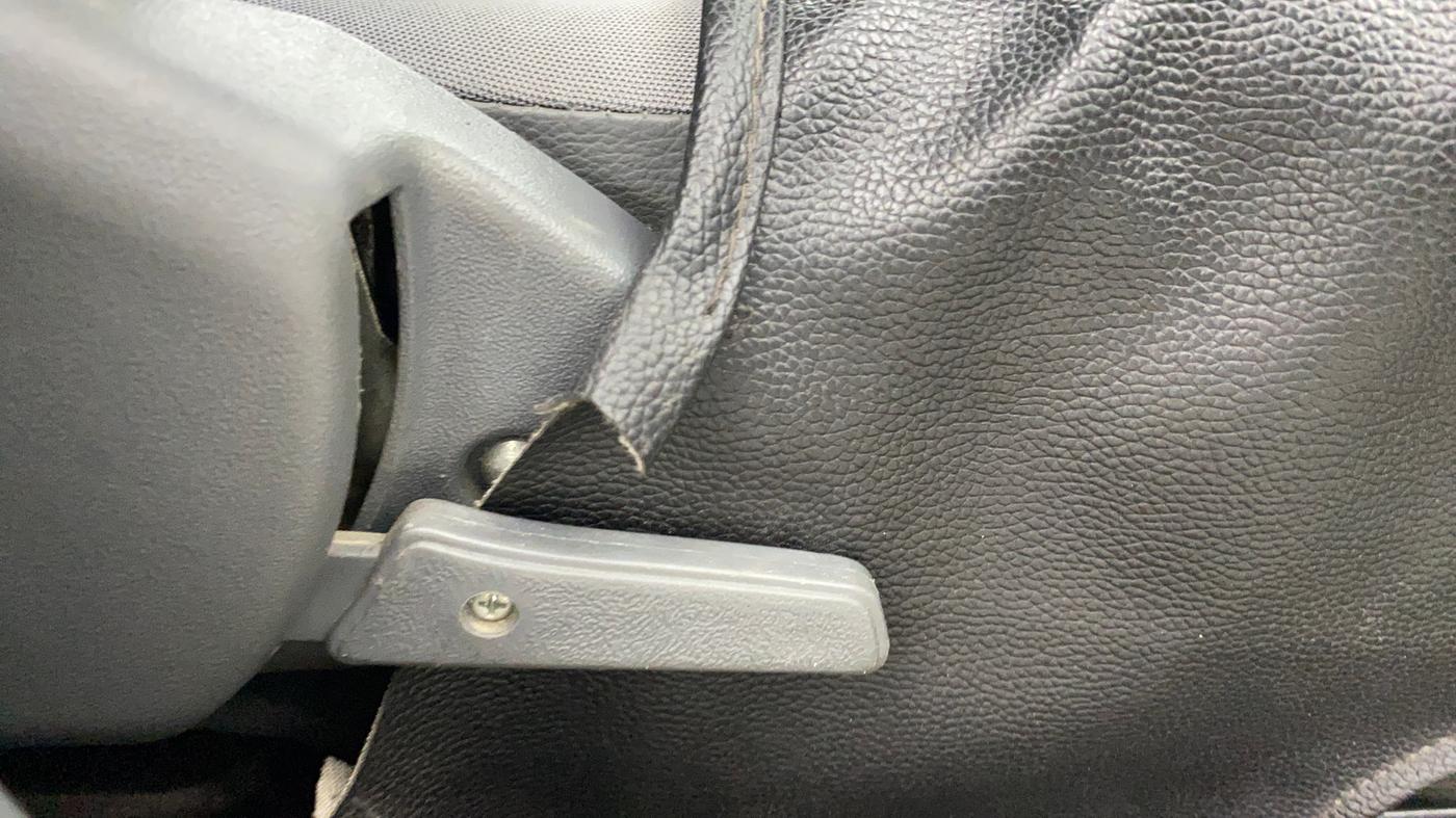 2015 Maruti Alto 800 LXI, Petrol, Manual, 29,203 km, Driver Side Adjustment Panel