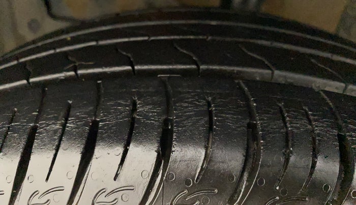 2021 Maruti Vitara Brezza VXI AT SHVS, Petrol, Automatic, 18,249 km, Left Front Tyre Tread