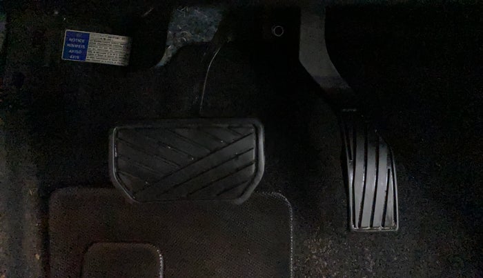 2021 Maruti Vitara Brezza VXI AT SHVS, Petrol, Automatic, 18,249 km, Pedals