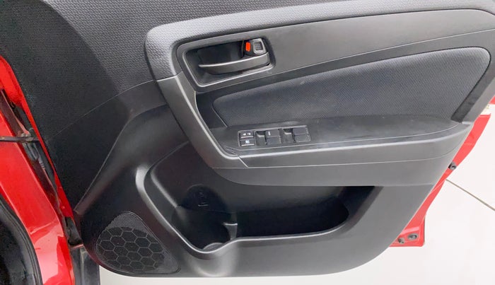 2021 Maruti Vitara Brezza VXI AT SHVS, Petrol, Automatic, 18,249 km, Driver Side Door Panels Control