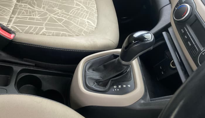 2015 Hyundai Xcent SX AT 1.2 (O), Petrol, Automatic, 41,007 km, Gear Lever