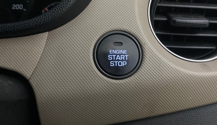 2015 Hyundai Xcent SX AT 1.2 (O), Petrol, Automatic, 41,007 km, Keyless Start/ Stop Button