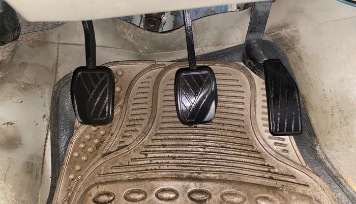 2016 Maruti Celerio VXI, Petrol, Manual, 1,09,824 km, Pedals