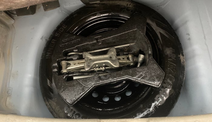 2016 Maruti Celerio VXI, Petrol, Manual, 1,09,824 km, Spare Tyre