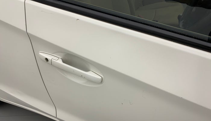 2014 Honda Brio S MT, Petrol, Manual, 23,624 km, Driver-side door - Slightly rusted