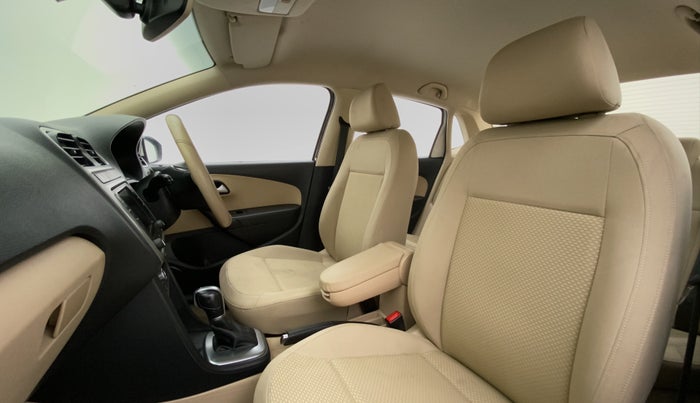 2018 Volkswagen Ameo HIGHLINE PLUS DSG 1.5, Diesel, Automatic, 82,018 km, Right Side Front Door Cabin