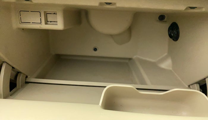 2018 Volkswagen Ameo HIGHLINE PLUS DSG 1.5, Diesel, Automatic, 82,018 km, Cooled Glove Box