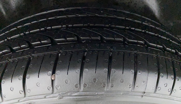 2018 Volkswagen Ameo HIGHLINE PLUS DSG 1.5, Diesel, Automatic, 82,018 km, Right Rear Tyre Tread