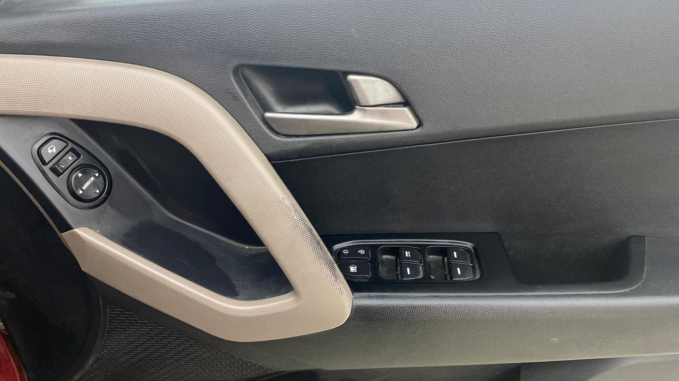 2016 Hyundai Creta SX PLUS AT 1.6 PETROL, Petrol, Automatic, 59,433 km, Driver Side Door Panels Control