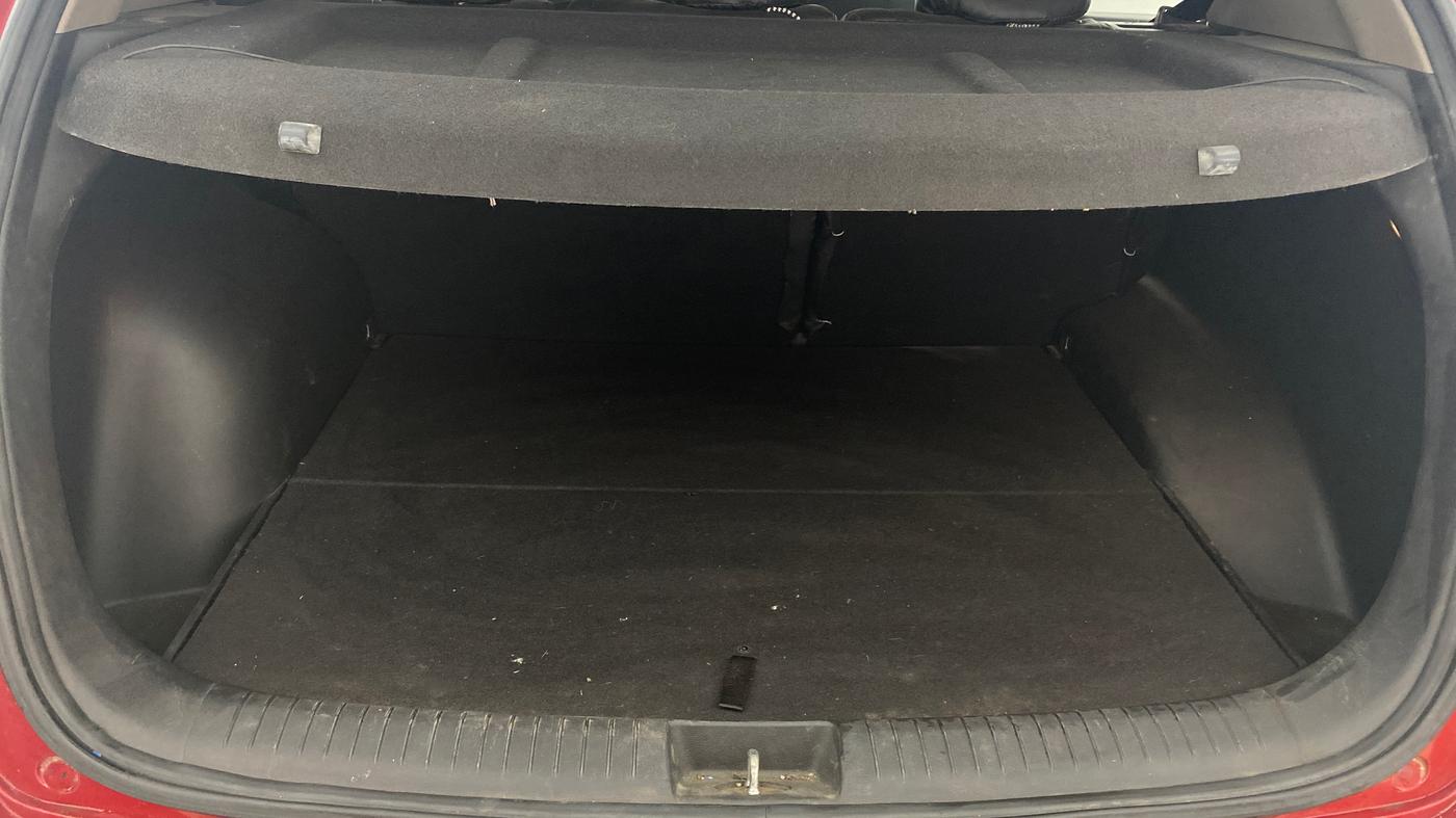 2016 Hyundai Creta SX PLUS AT 1.6 PETROL, Petrol, Automatic, 59,433 km, Boot Inside
