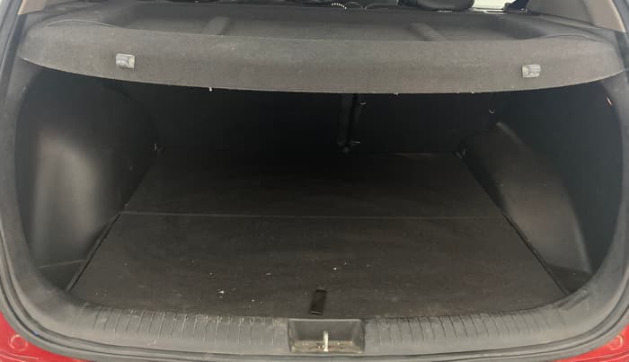 2016 Hyundai Creta SX PLUS AT 1.6 PETROL, Petrol, Automatic, 59,433 km, Boot Inside