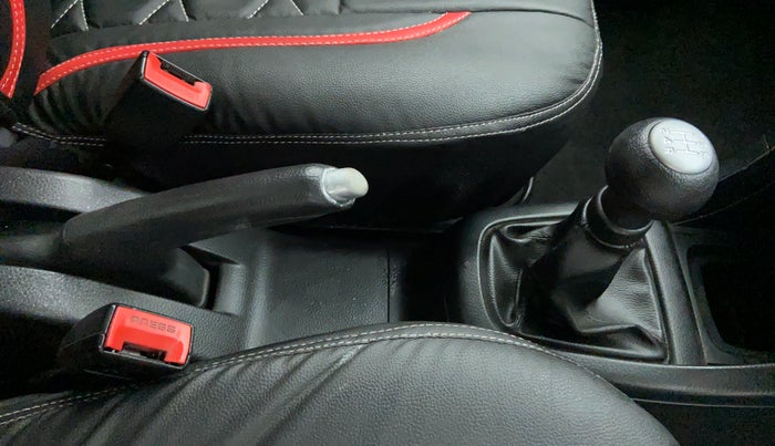2013 Maruti Swift VDI, Diesel, Manual, 67,026 km, Gear Lever