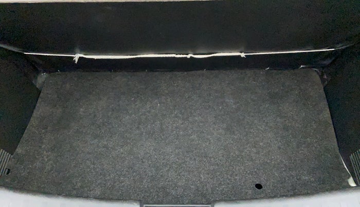 2013 Maruti Swift VDI, Diesel, Manual, 67,026 km, Boot Inside