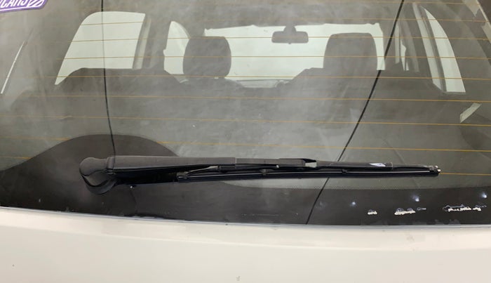 2015 Ford Figo TITANIUM 1.2 PETROL, CNG, Manual, 51,272 km, Rear Wiper