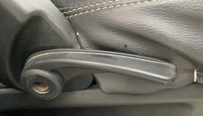 2016 Tata Nano TWIST XT, Petrol, Manual, 33,704 km, Driver Side Adjustment Panel