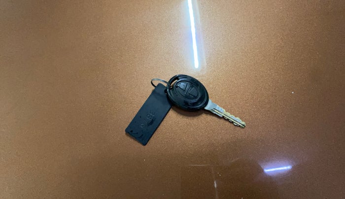 2018 Tata TIGOR XM PETROL, Petrol, Manual, 67,345 km, Key Close Up