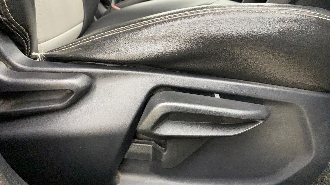 2023 Tata TIAGO NRG XZ ICNG, CNG, Manual, 84,195 km, Driver Side Adjustment Panel
