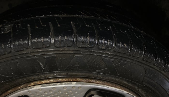 2014 Maruti Wagon R 1.0 LXI, Petrol, Manual, 77,546 km, Left Front Tyre Tread