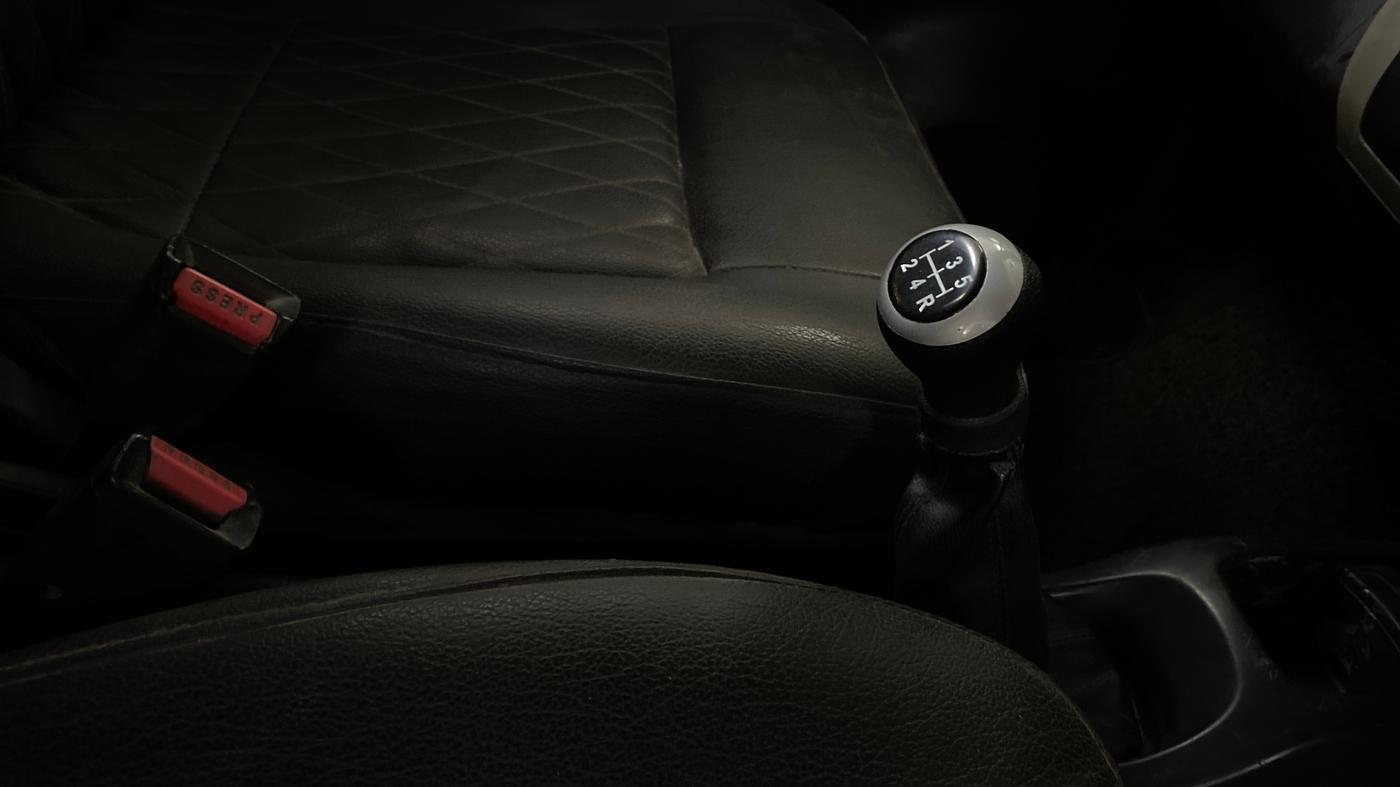 2014 Maruti Wagon R 1.0 LXI, Petrol, Manual, 77,546 km, Gear Lever