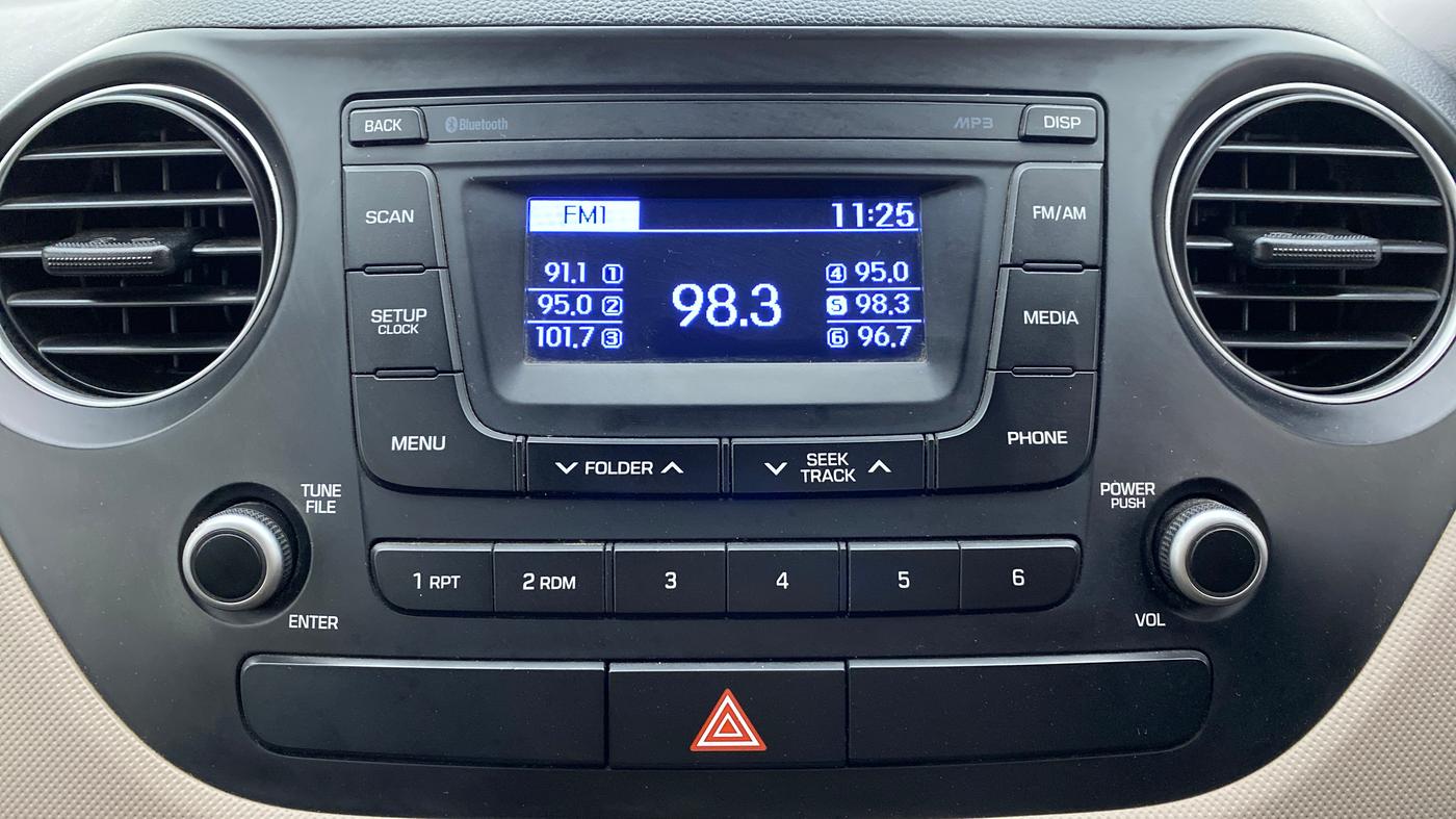 2016 Hyundai Xcent S 1.2, Petrol, Manual, 29,568 km, Infotainment System