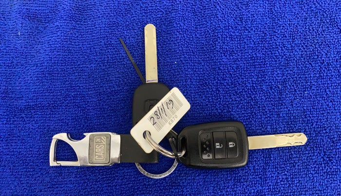 2019 Honda WR-V 1.2L I-VTEC S MT, Petrol, Manual, 14,144 km, Key Close Up
