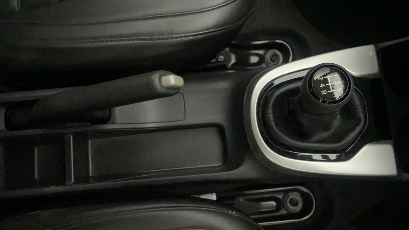 2019 Honda WR-V 1.2L I-VTEC S MT, Petrol, Manual, 14,144 km, Gear Lever