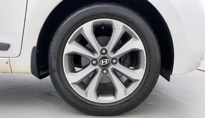 2018 Hyundai Xcent SX 1.2 (O), Petrol, Manual, 12,880 km, Right Front Wheel