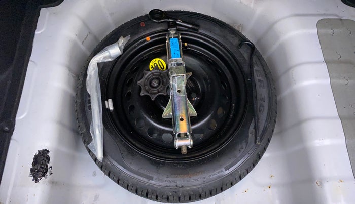 2018 Hyundai Xcent SX 1.2 (O), Petrol, Manual, 12,880 km, Spare Tyre