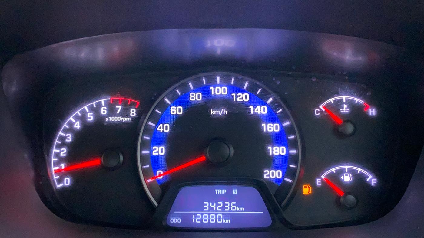 2018 Hyundai Xcent SX 1.2 (O), Petrol, Manual, 12,880 km, Odometer Image