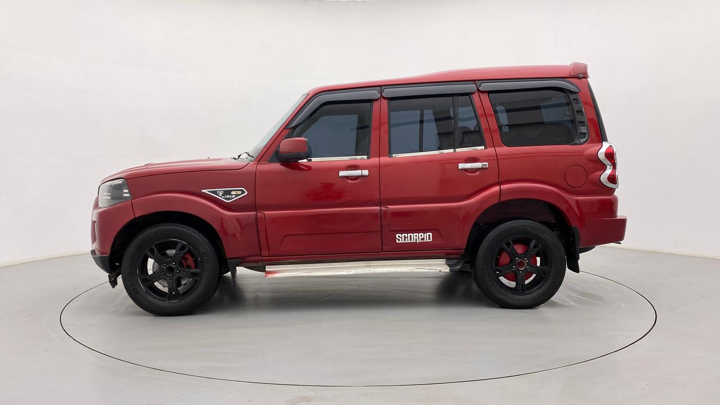 2018 Mahindra Scorpio S5, CNG, Manual, 86,360 km, Left Side