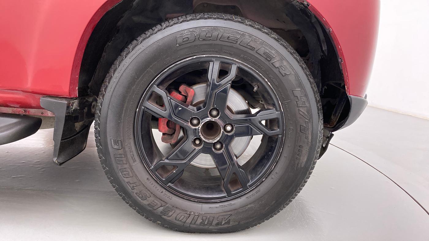 2018 Mahindra Scorpio S5, CNG, Manual, 86,360 km, Right Front Wheel